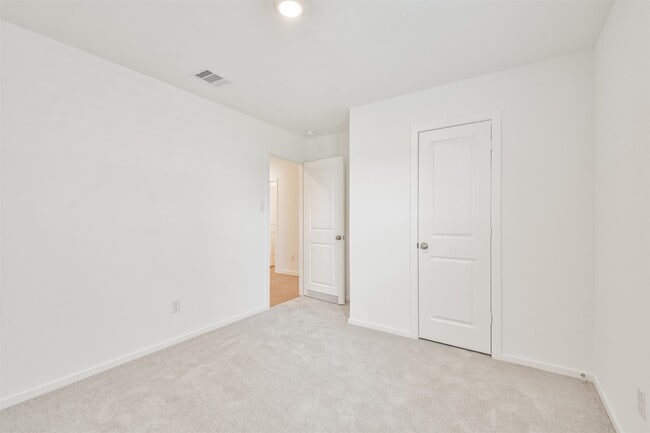 Building Photo - 18562 Cepagatti Dr