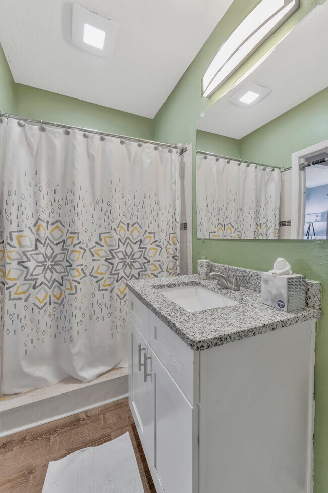 Building Photo - 3317 W St Conrad St