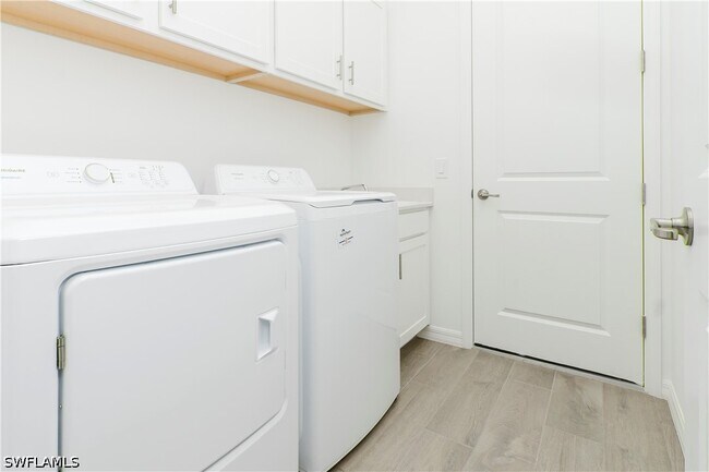 Building Photo - 5415 Pikewood Ct