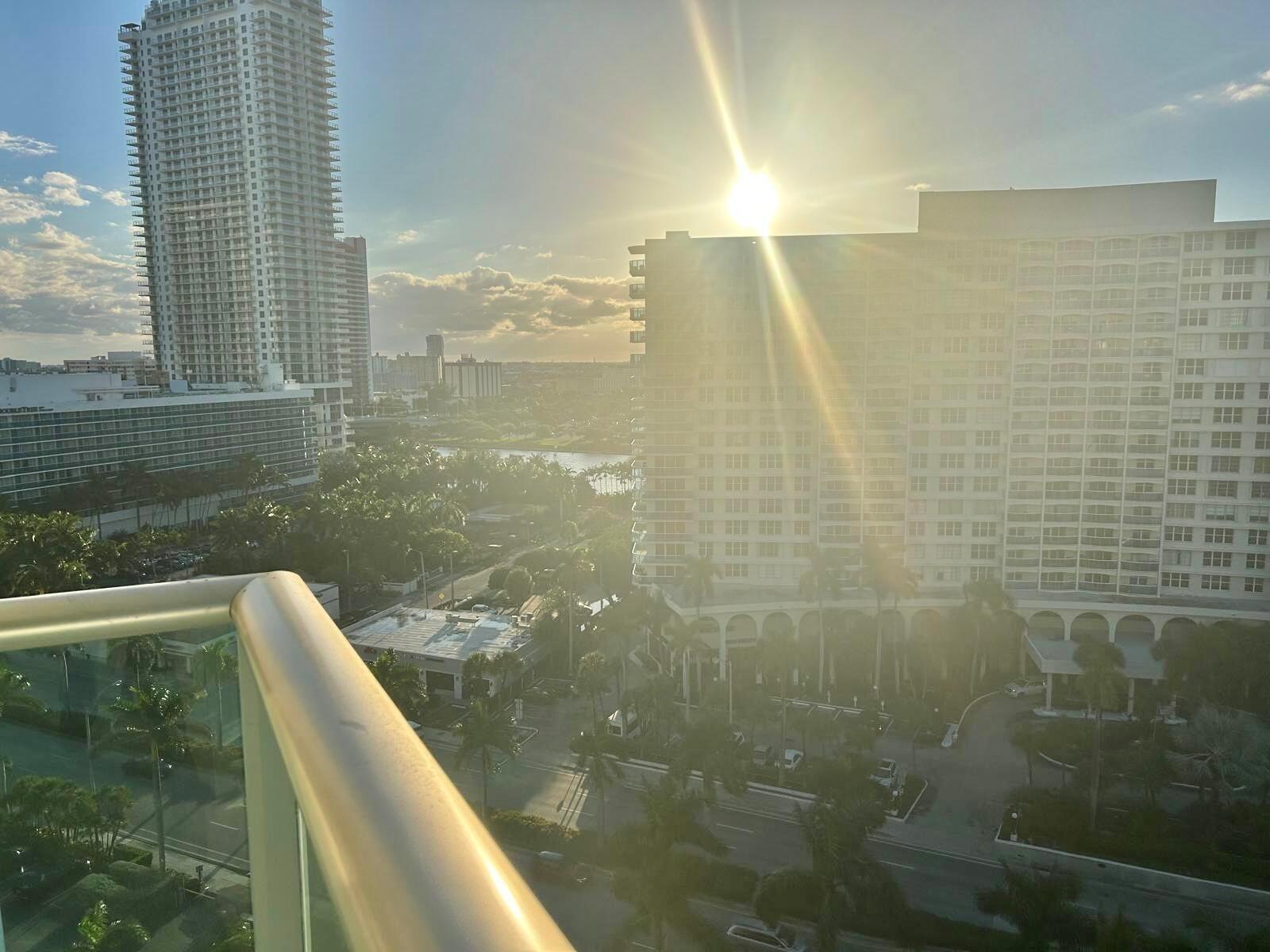 Building Photo - 3801 S Ocean Dr