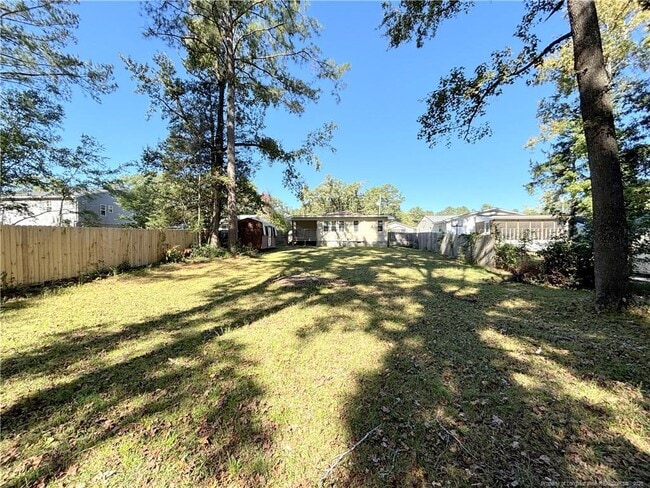 Building Photo - 931 Fleetwood Dr