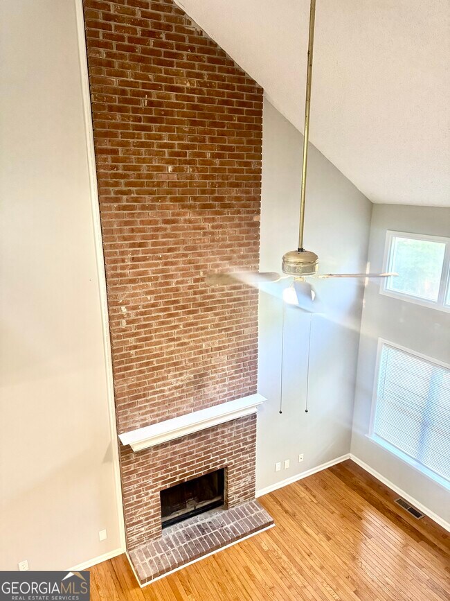 Building Photo - 4288 Trotters Ln NE