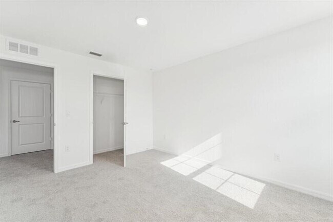 Building Photo - 5085 Armina Pl