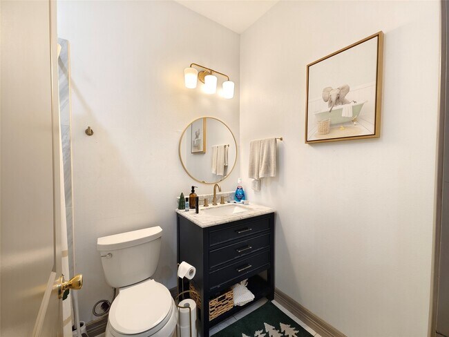 Building Photo - 1217 Campbell St