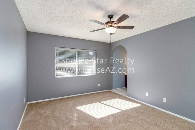 Building Photo - 16267 N 29th Dr