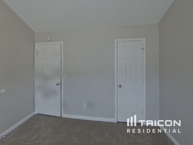 Building Photo - 6466 Splitpine Ct