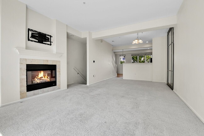 Building Photo - $2,300.00 - HALF OFF First Months' Rent - 2 Beds, 2 Baths, Condo in Littleton with Fireplace and ...