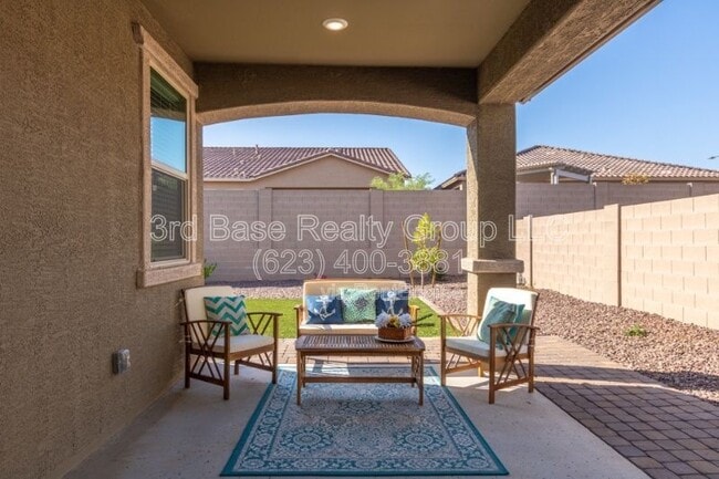 Building Photo - 21242 W Wilshire Dr