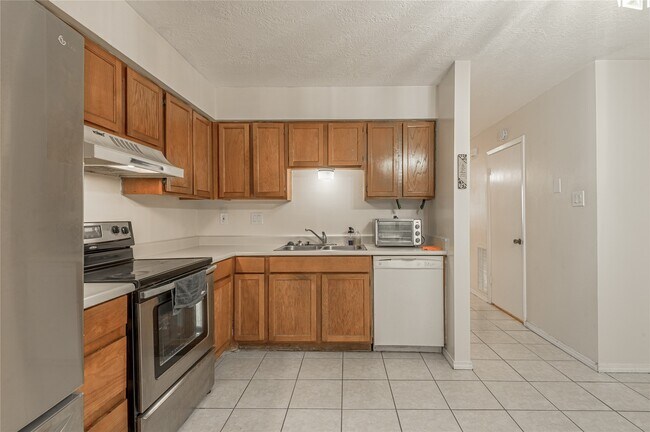 Building Photo - 2521 Crosstimbers Dr