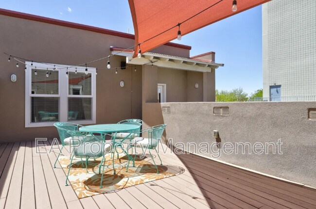 Building Photo - 1419 Coal Ave SW