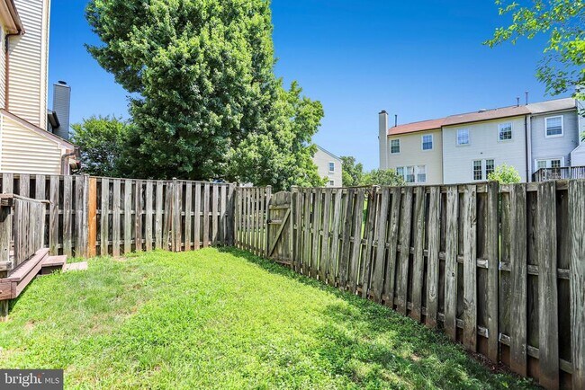 Building Photo - 14508 Four Chimney Dr