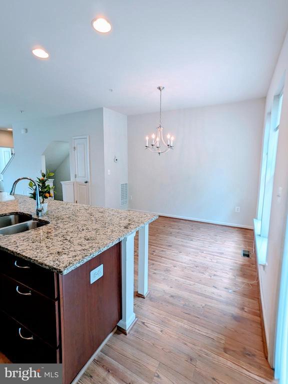 Building Photo - 22404 Glenbow Way