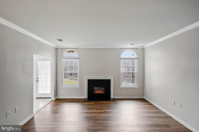 Building Photo - 2942 Yarling Ct