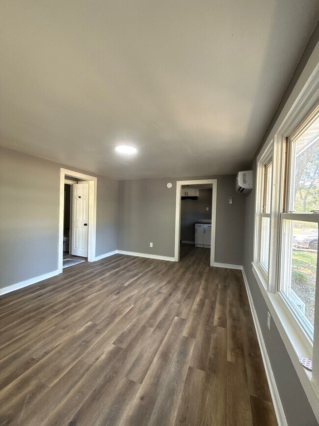 Building Photo - 71 Adkins Cir