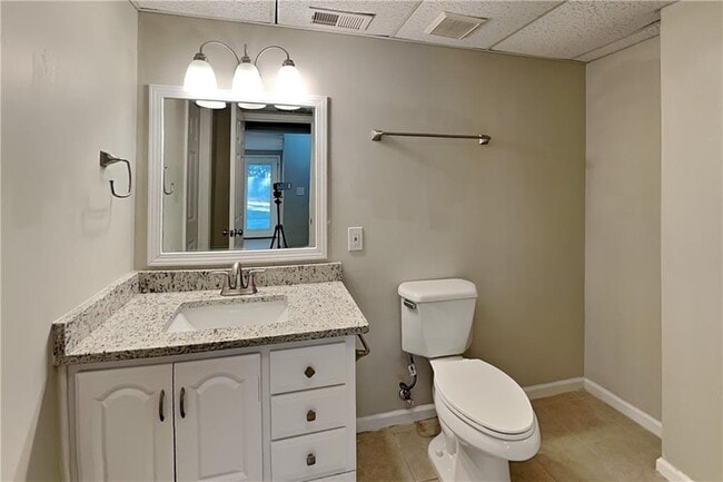 Building Photo - 3021 Wendy Ln