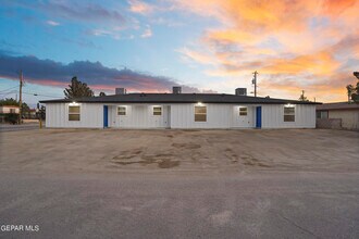 Building Photo - 1298 Brisa St