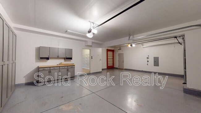 Building Photo - 655 Woodmoor Acres Dr