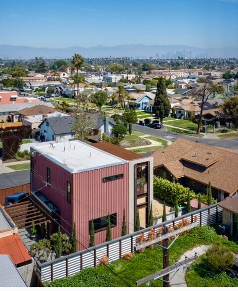 Building Photo - 5701 7th Ave