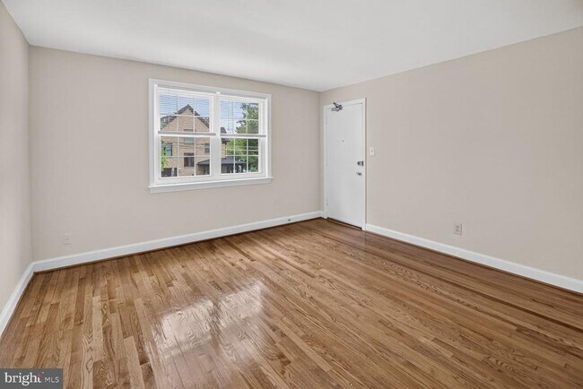 Building Photo - 7814 Tilbury St