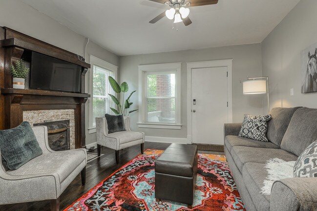 Building Photo - 2710 Holmes St