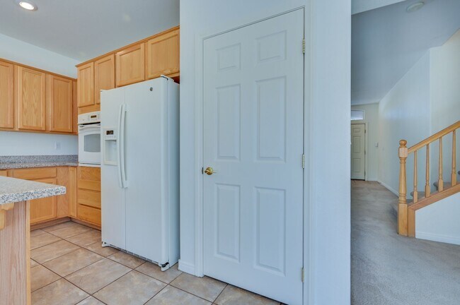 Building Photo - SW!! Southern Highlands!!! 4 Bedrooms!!!  ...