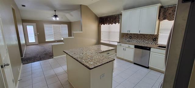 Building Photo - 301 Crepe Myrtle Dr