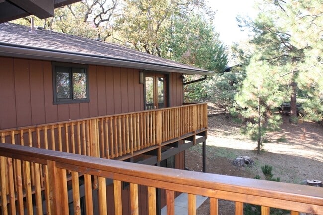 Building Photo - Wooded View Estate in Jacksonville
