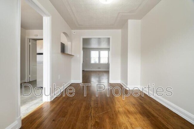 Building Photo - 3713 Elmora Ave