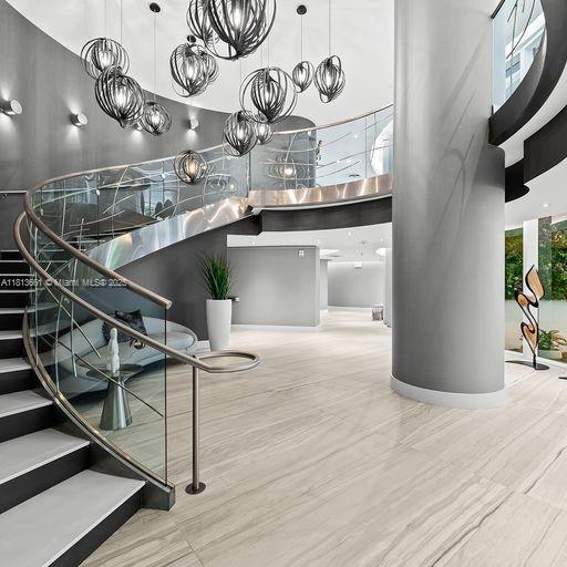Building Photo - 333 Las Olas Way