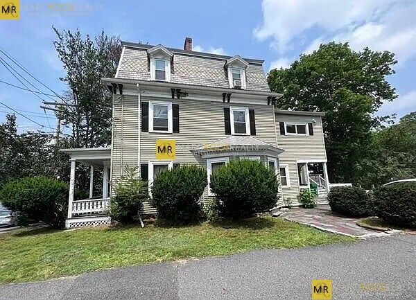 Building Photo - 76 Chestnut St