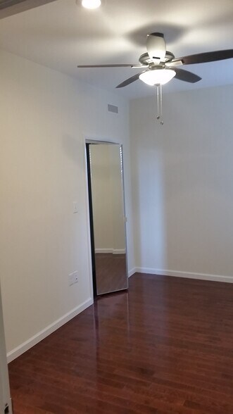 Building Photo - 815 Wharton St