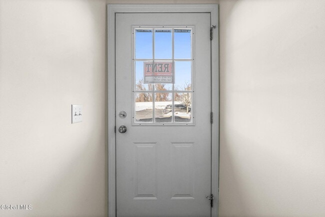 Building Photo - 2000 Curry Rd