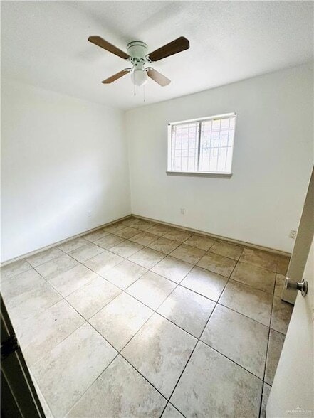 Building Photo - 2804 Gumwood Ave W