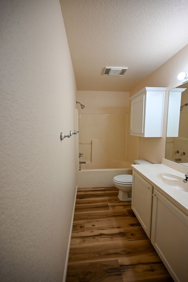 Building Photo - Charming 3 Bedroom 2 Bath, Decatur TX