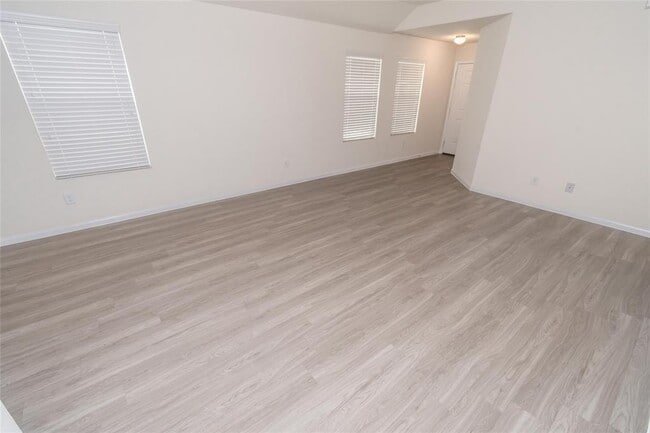 Building Photo - 5607 Amelia Plantation Dr