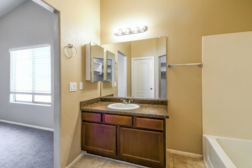 Building Photo - 28953 N Coal Ave