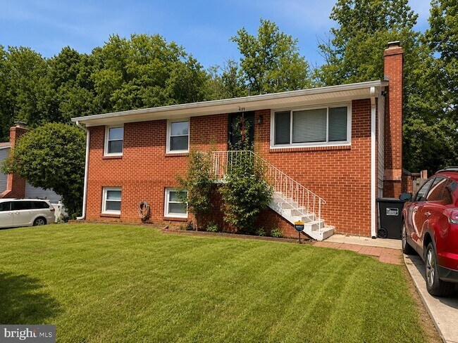 Building Photo - 13135 Haddock Rd