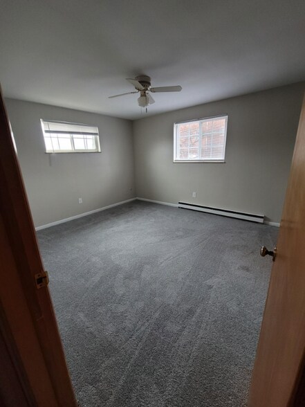 Building Photo - 1101 W Maple St NW