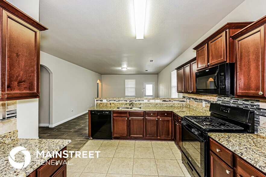 Building Photo - 9425 Bald Cypress St