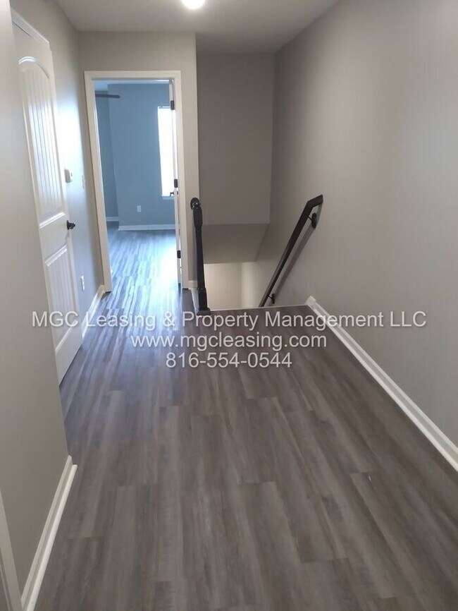 Building Photo - Beautiful Serrano Townhome with Walk-out Basement