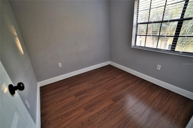 Building Photo - 10260 Turkey Lake Rd