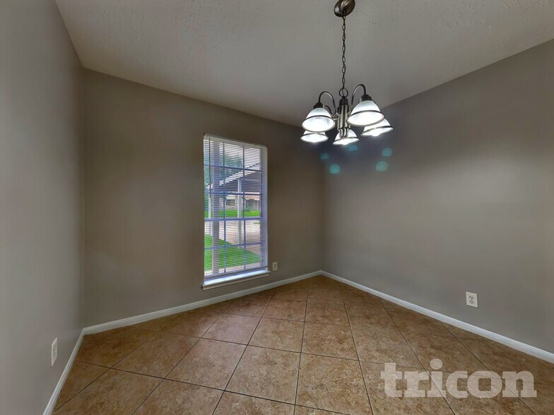 Building Photo - 4322 High Point Ln