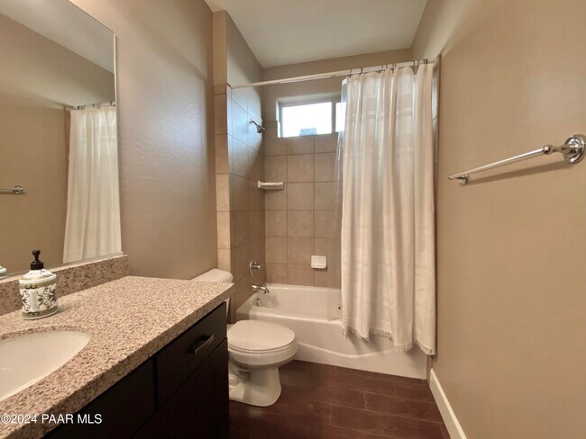 Building Photo - 1553 Range View Cir