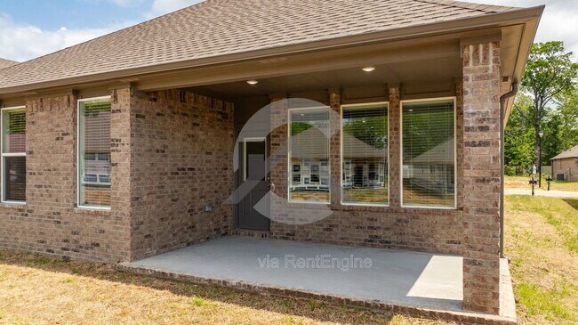 Building Photo - 621 Riley Ln