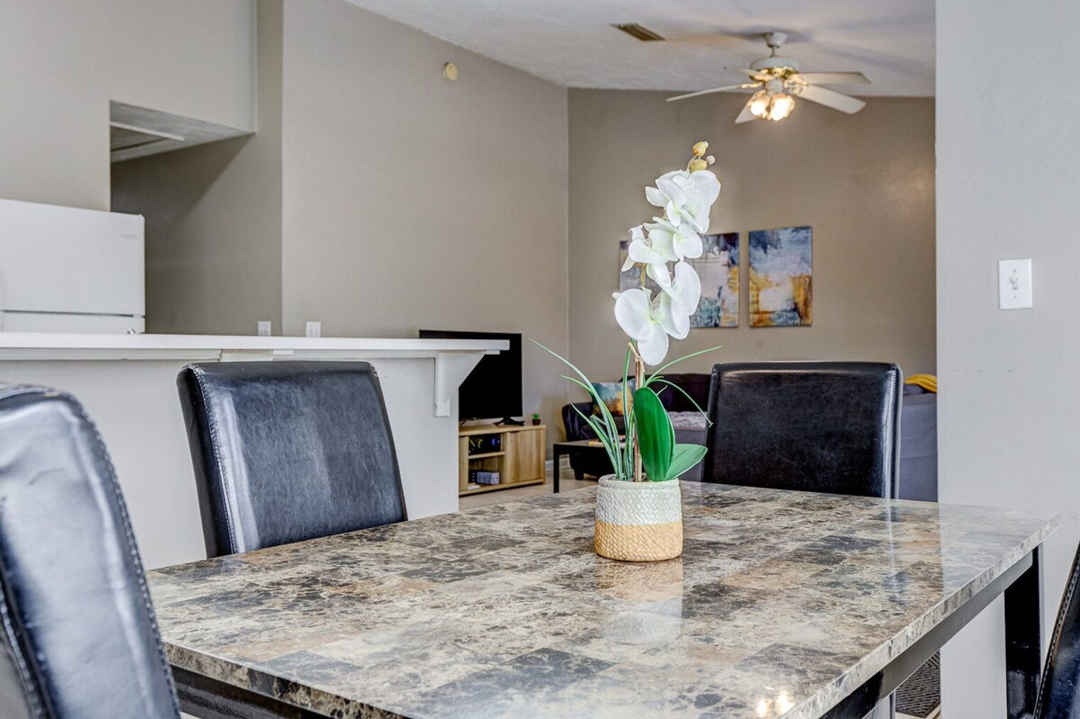 Building Photo - 228 Dixie Dr