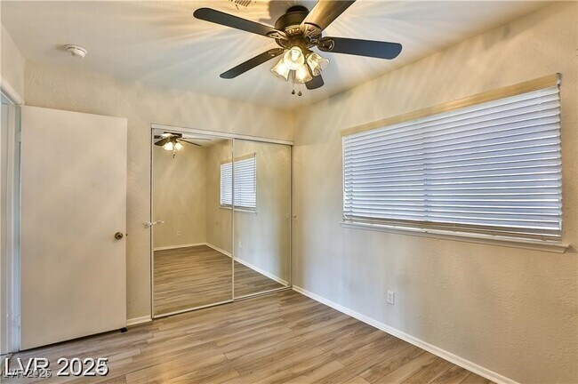 Building Photo - 722 Barrie Ct