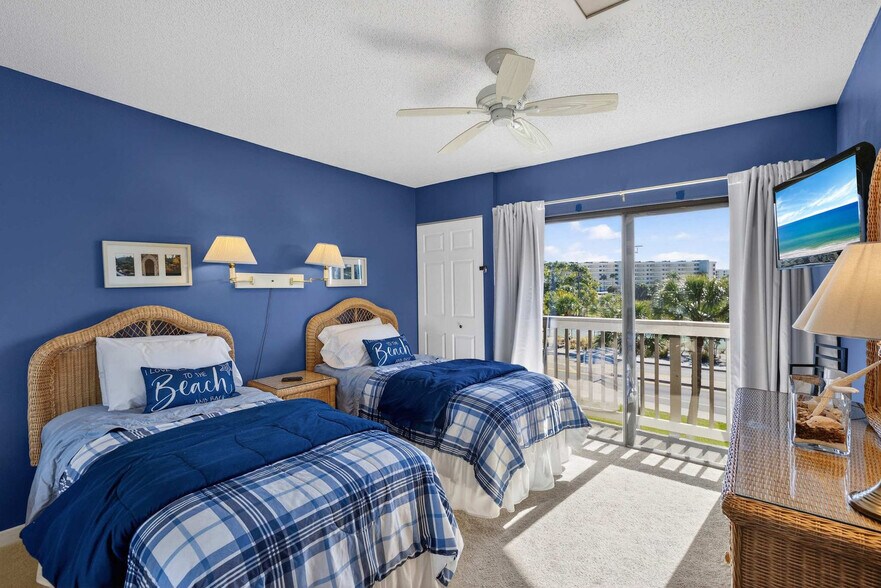 Building Photo - 1179 Lake House Cir
