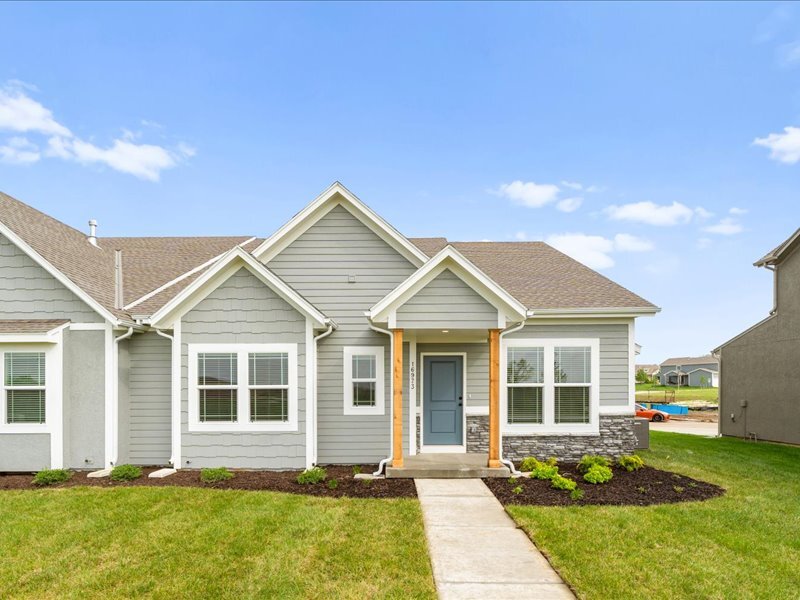 Building Photo - 16973 W 164th Ter