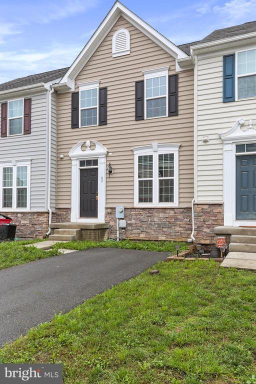 Building Photo - 85 Norwood Dr