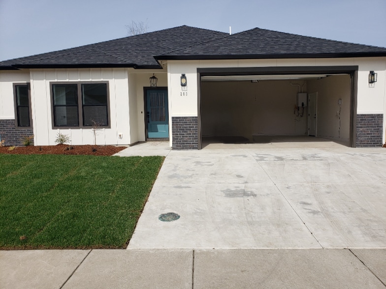 Primary Photo - 263 Samuel Lane Loop Rd